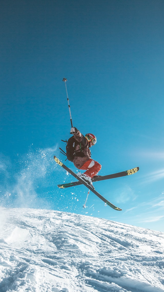 Osoba na nartach