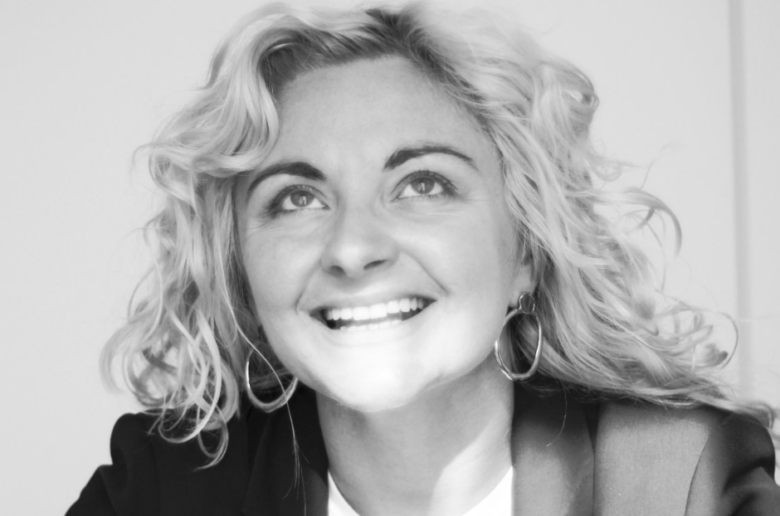 jak budować poczucie własnej wartości