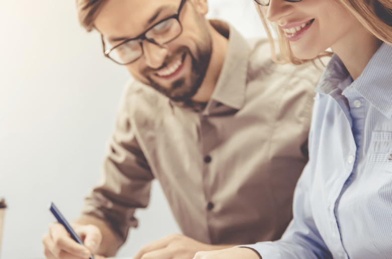 Para nad dokumentami