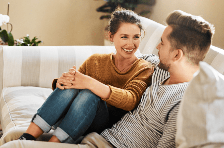 Dlaczego ukrywamy wydatki przed najbliższymi?